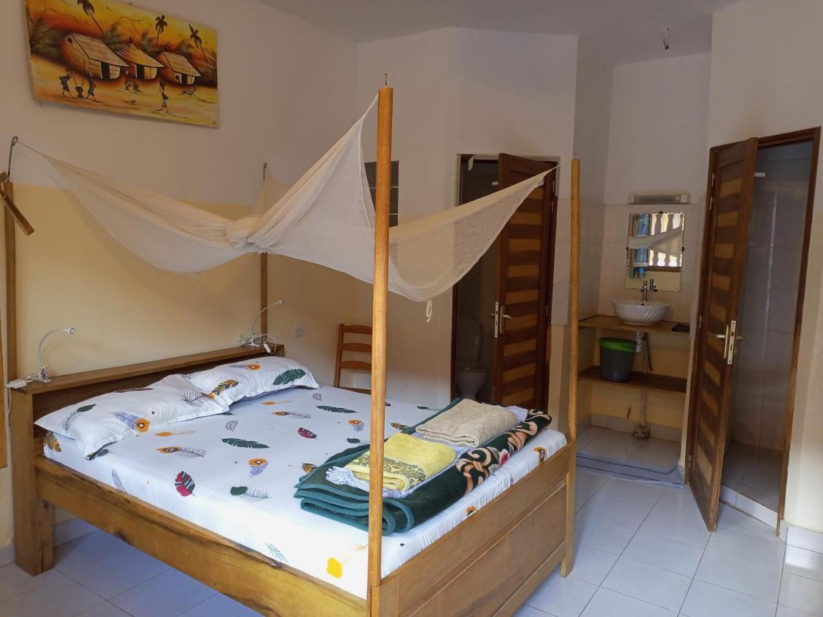 Guesthouse Dalal ak Jàmm M'Bour Extérieur photo